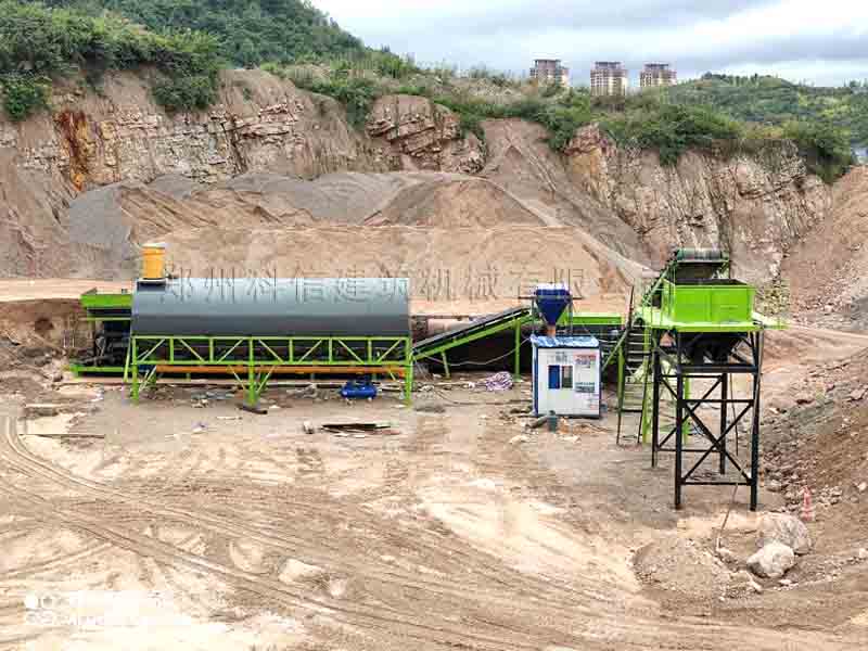 基層材料拌合站用什么？500噸的穩(wěn)定土拌和站
